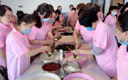 育婴师与月嫂供不应求 家政服务行业的巨大机遇